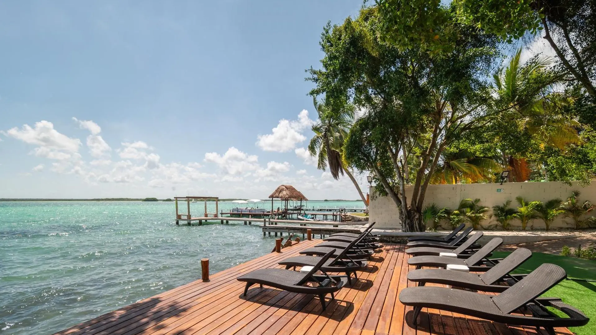 **** Hotel Casa Aakal Lagoon Front Bacalar Mexico