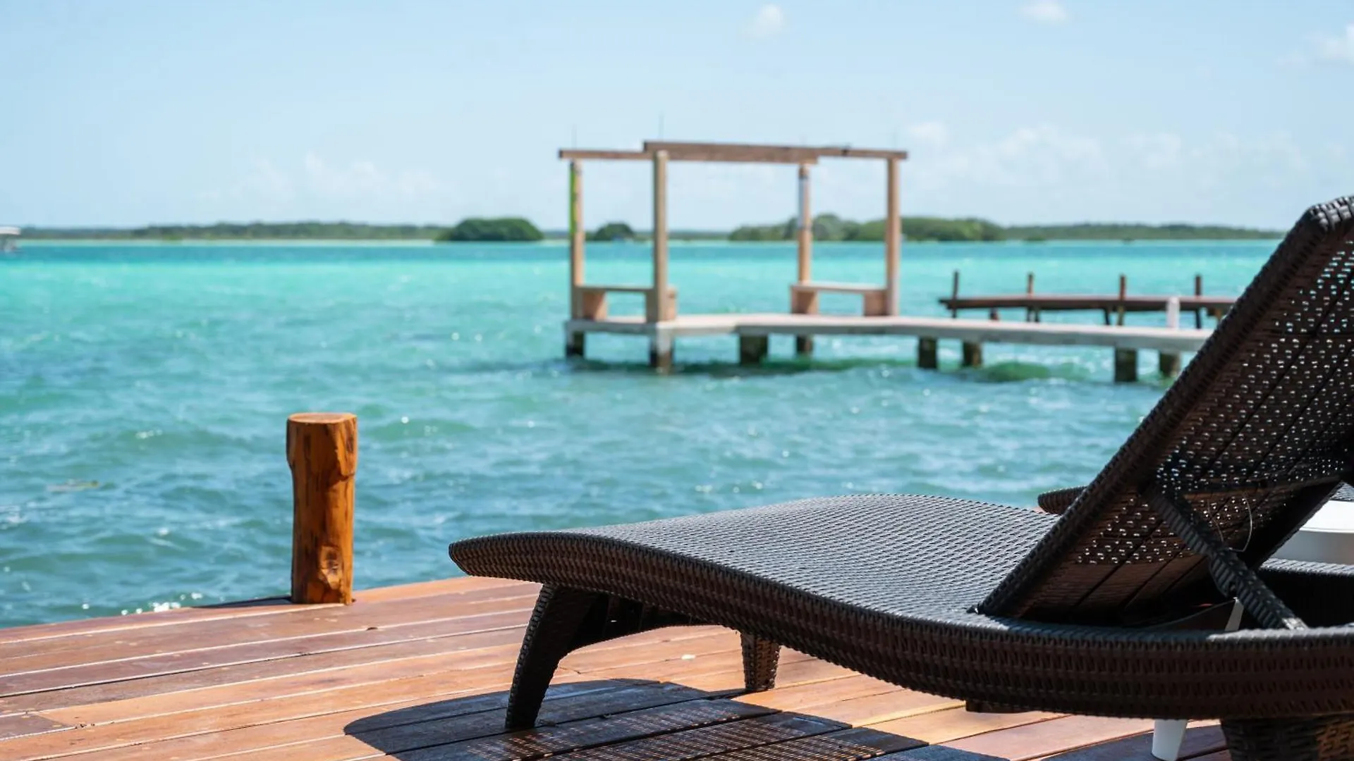 Casa Aakal Lagoon Front Bacalar Mexiko